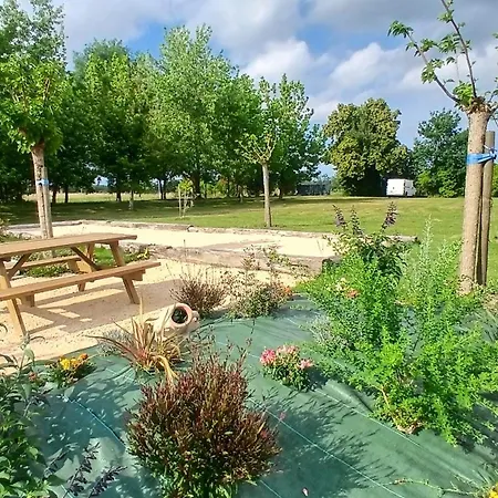 منزل ريفي Domaine De Flore - Le Quercy *